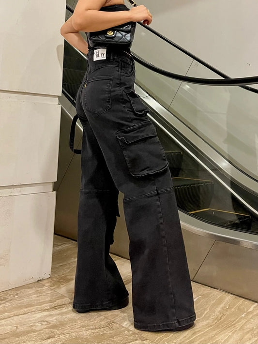 So Black Pocket Details High Waist Cargo Jeans - Core Denims