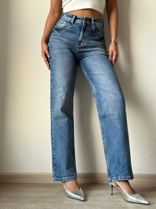 Sleek Tailored Straight Fit Jeans - Core Denims